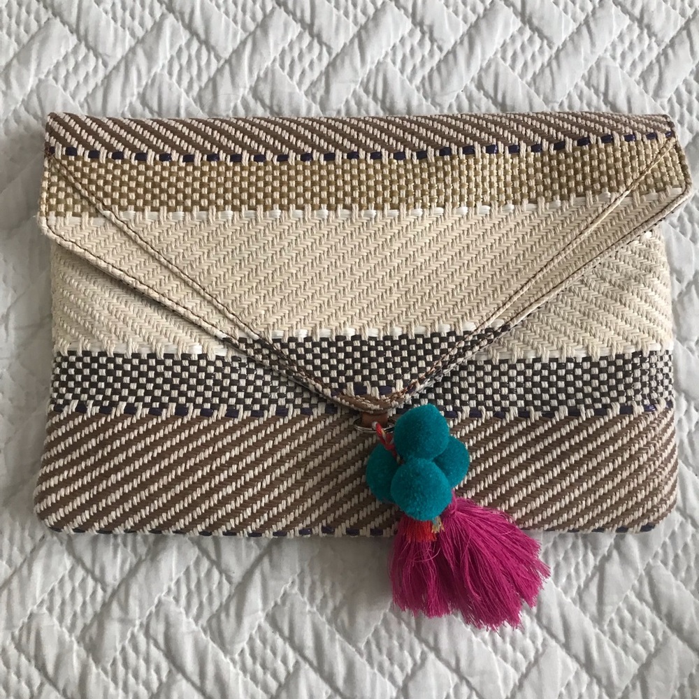 JustFab cute beach clutch